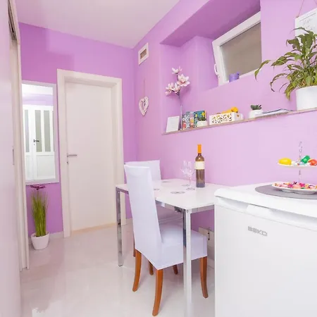 Apartment Apartman Mimi Split