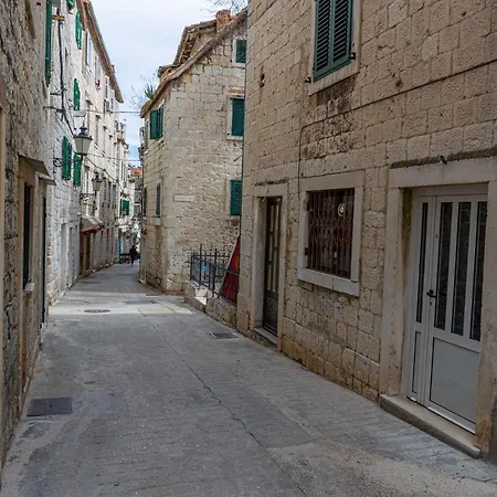 Apartment Apartman Mimi Split